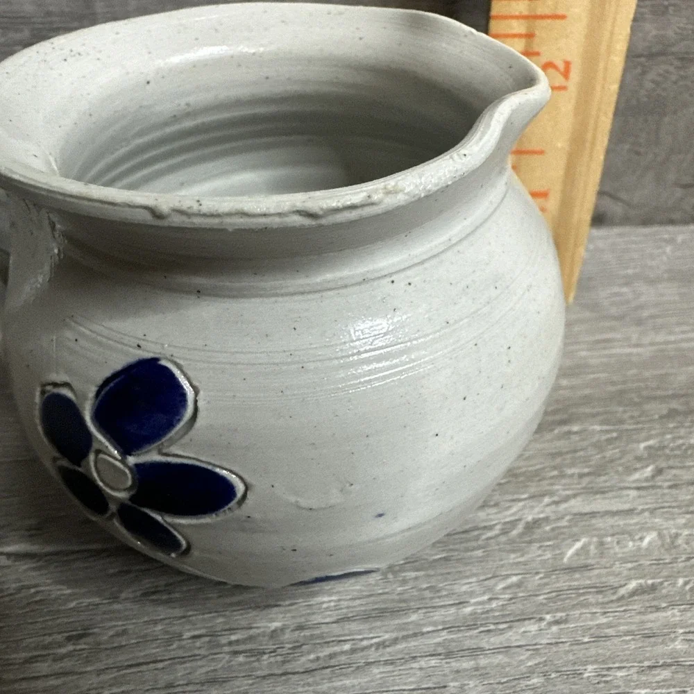Williamsburg Pottery Ceramic Floral‎ Creamer Glossy Handmade VA Handles
